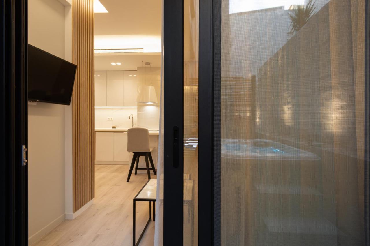 Incanto Boutique Suites - Mets เอเธนส์ ภายนอก รูปภาพ